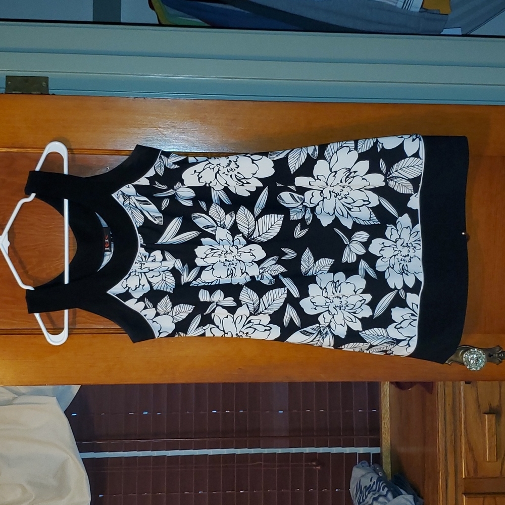 R&K black&white shift dress